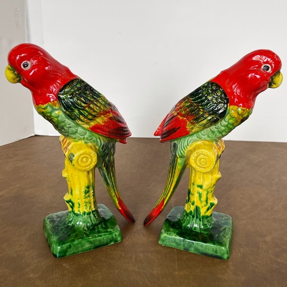 Vintage Retro Rainforest Ceramic Parrot Planter - Picture 10 of 11